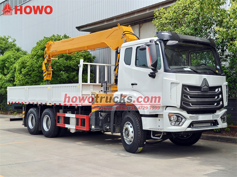Howo 6x4 cargo truck with 20T crane