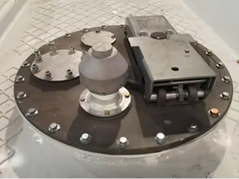 HOWO 6&times;4 aircraft refueler truck