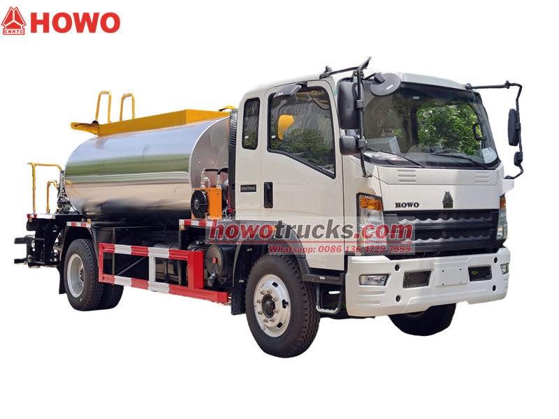  Howo light-duty asphalt distributor&nbsp;truck
