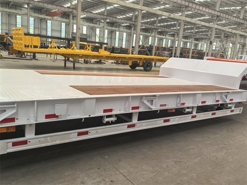 3-axle lowbed semi-trailer for sale
