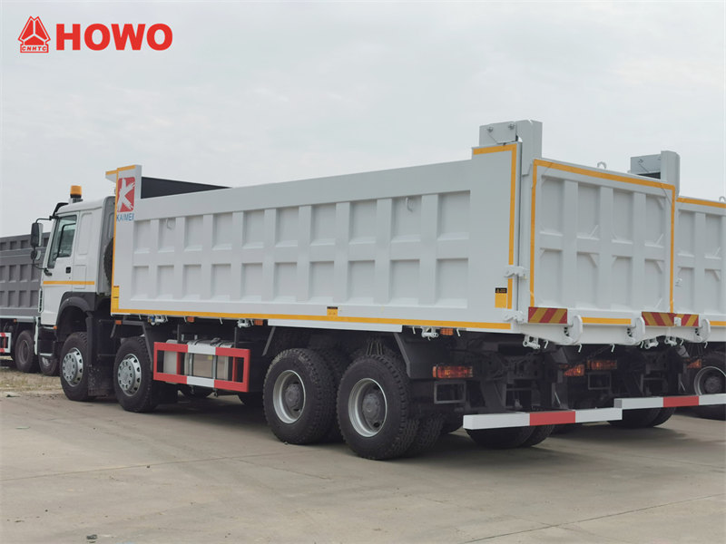 SINOTRUK HOWO heavy construction sand dumping truck