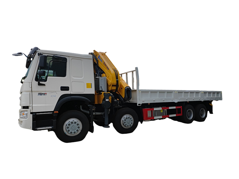 HOWO 8&times;4 truck with crane