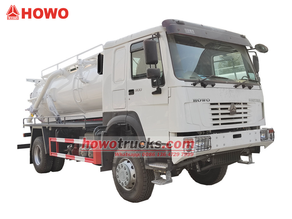 HOWO 4&times;4 vacuum pump truck