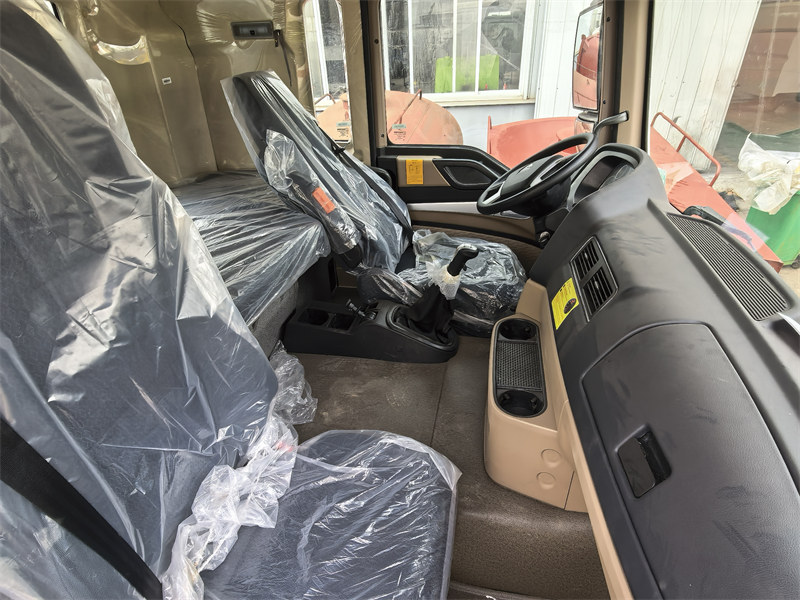 HOWO TX water truck cabinet HOWO TX water truck cabinet