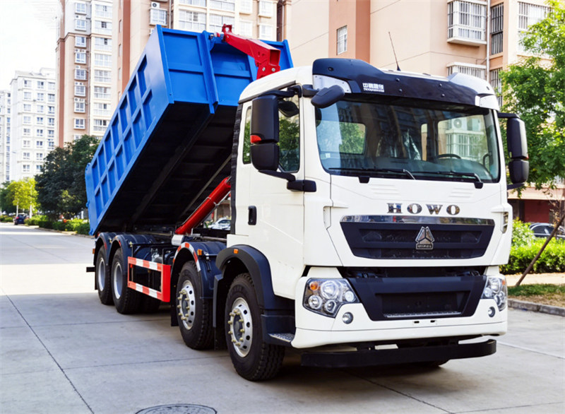 &nbsp;HOWO TX garbage hook lift truck