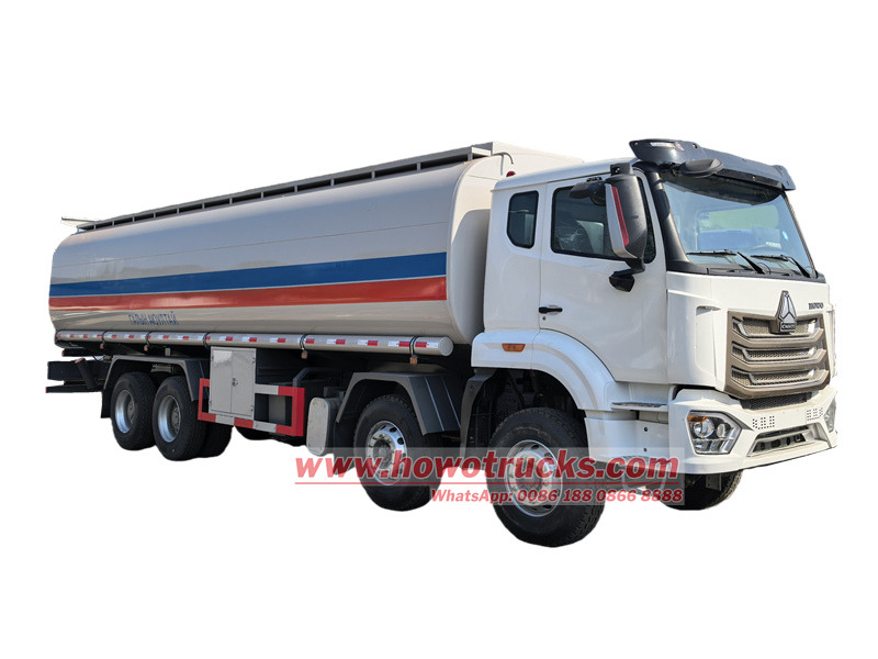 HOWO 8&times;4 oil tanker truck