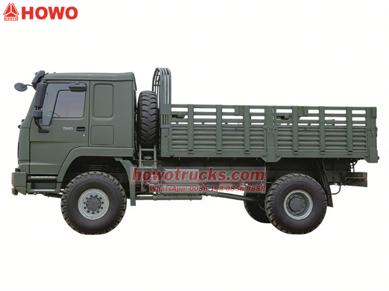 &nbsp;HOWO 4x4 cargo truck 