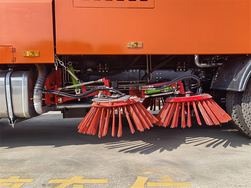Howo vacuum sweeper truck