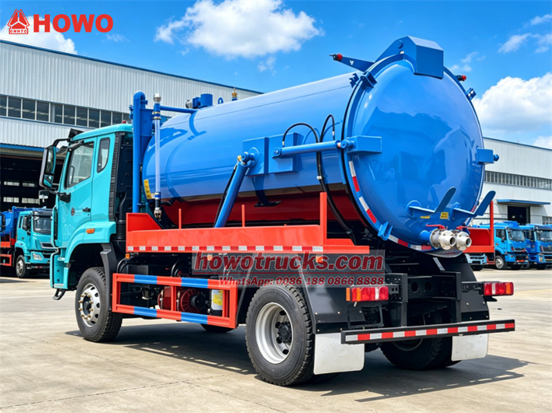 Howo 10000L sewage vacuum tank truck Howo 10000L sewage vacuum tank truck